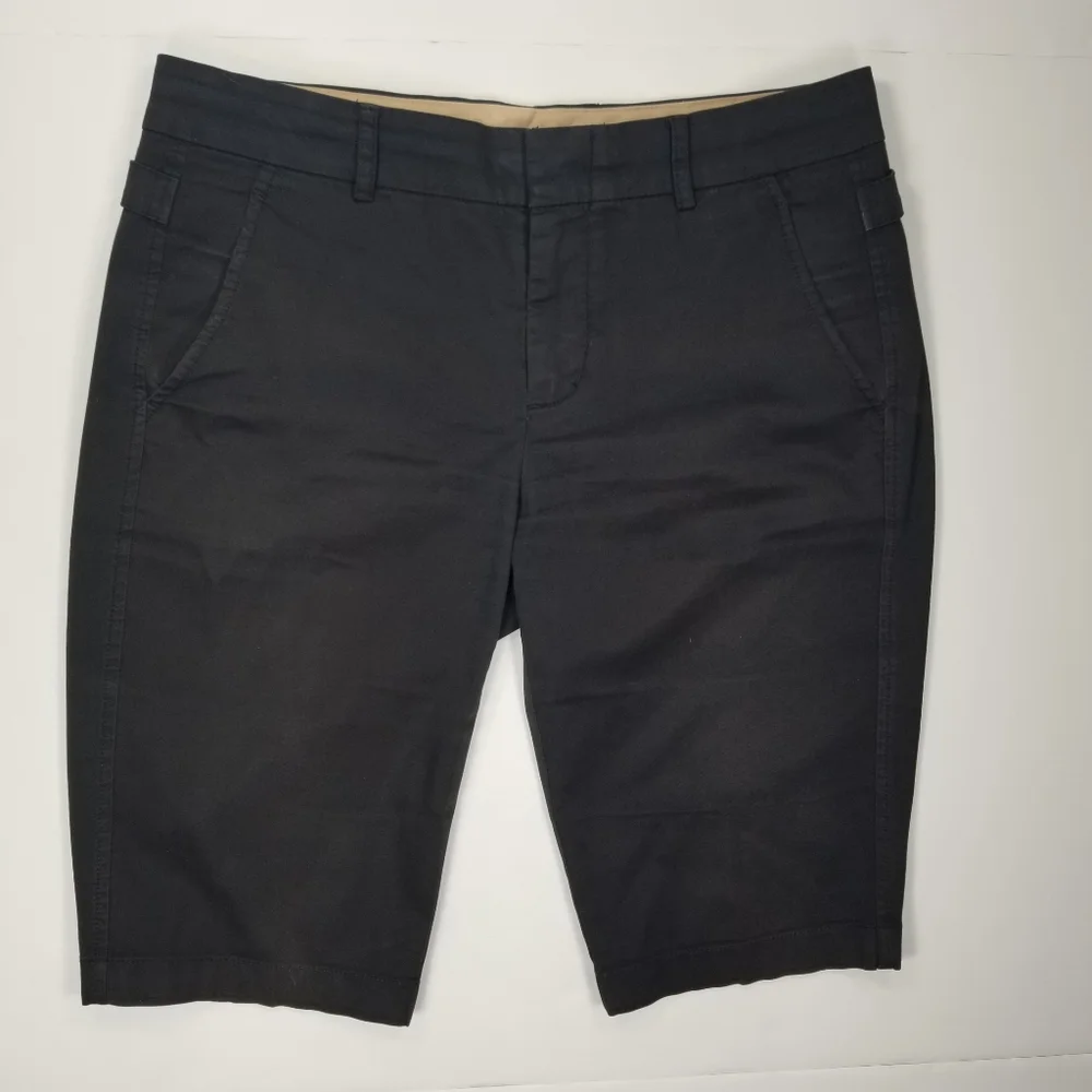 Vince Black Sz 4 Buckle Bermuda Shorts Womens